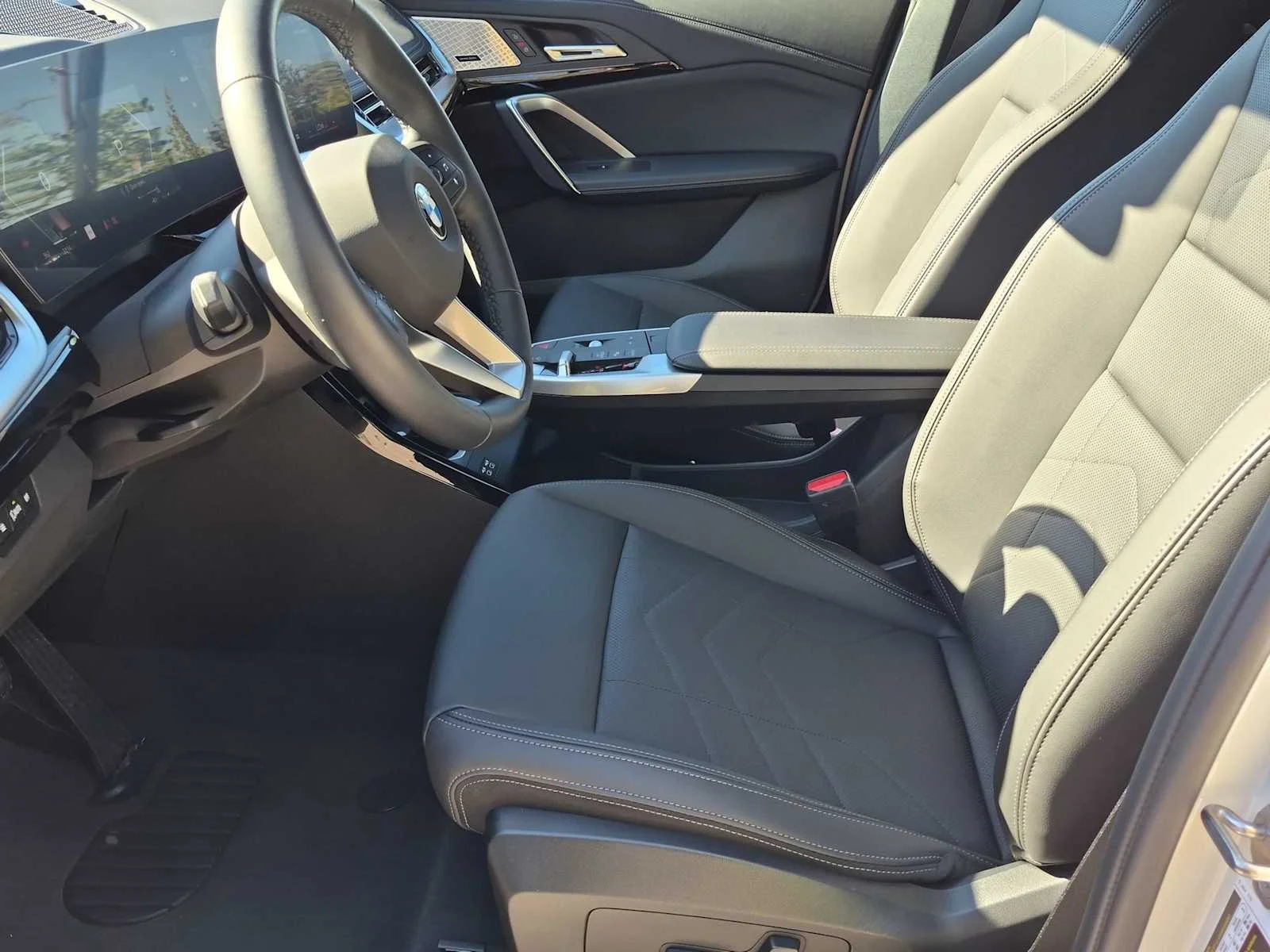 Used 2024 Alpine White BMW xDrive28i image 16