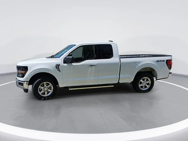 Used 2024 White Ford XLT image 2
