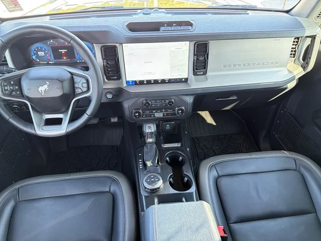 Used 2025 Green Ford Outer Banks image 13
