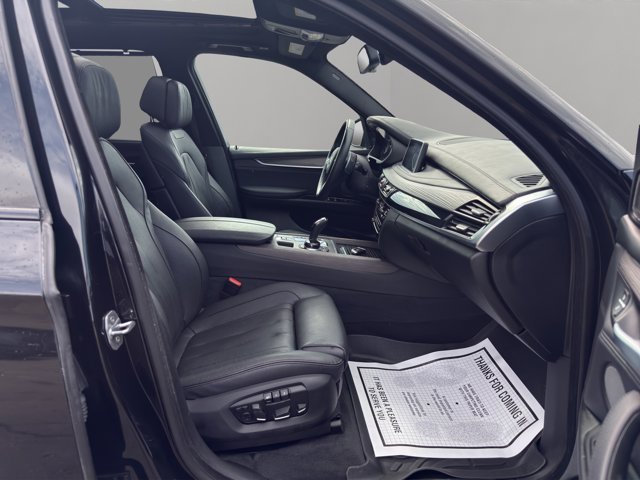 Used 2017 Black BMW xDrive50i image 19