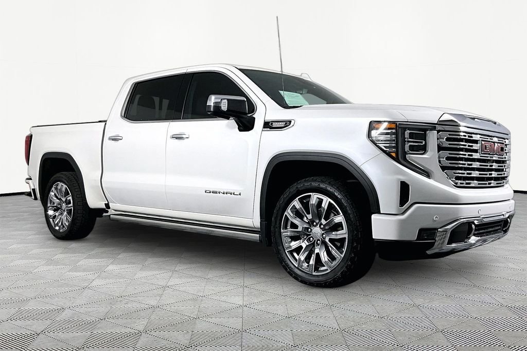 Used 2024 White GMC Denali image 3