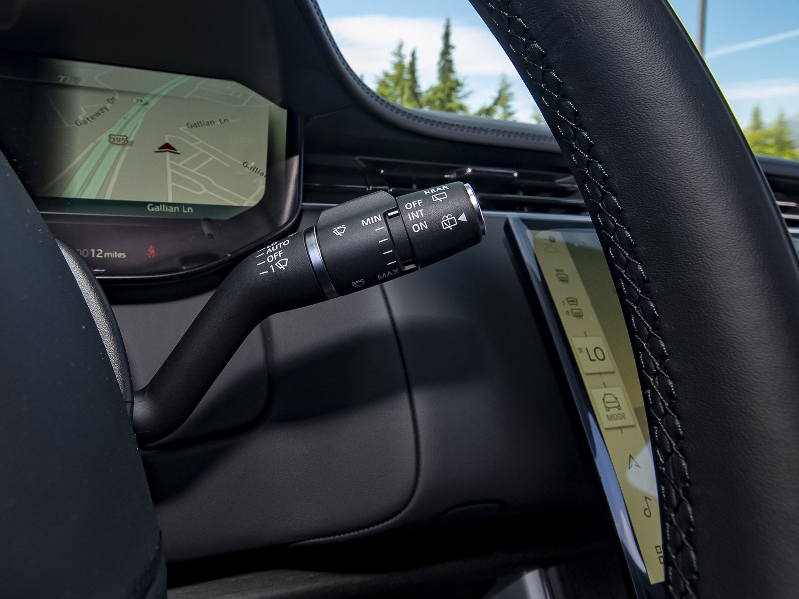 New 2026 Fuji White Land Rover Autobiography image 14