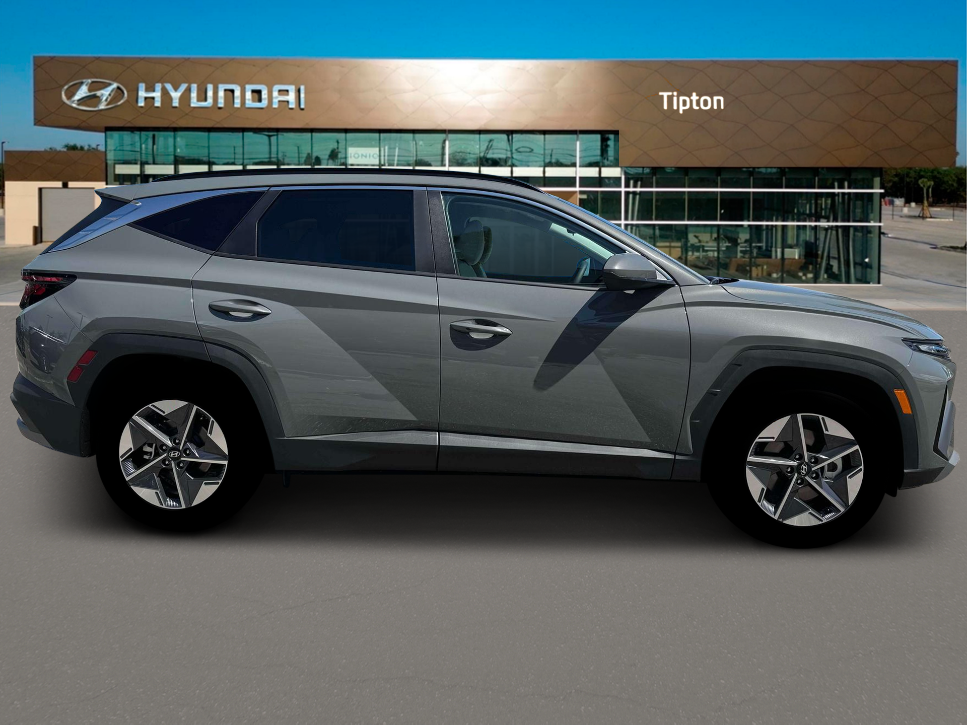 New 2026 Gray Hyundai SEL FWD image 9