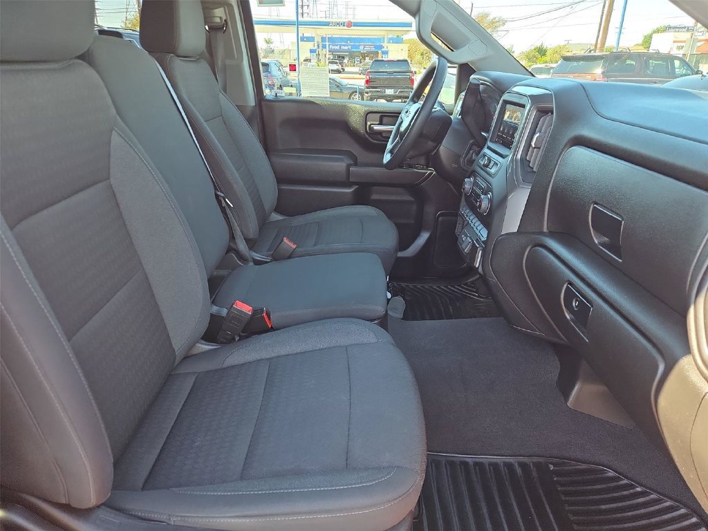 2022 Chevrolet Silverado 1500 Custom - Photo 19