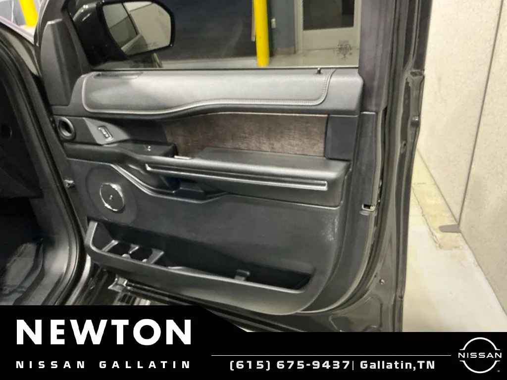 Used 2018 Magnetic Ford Limited image 51