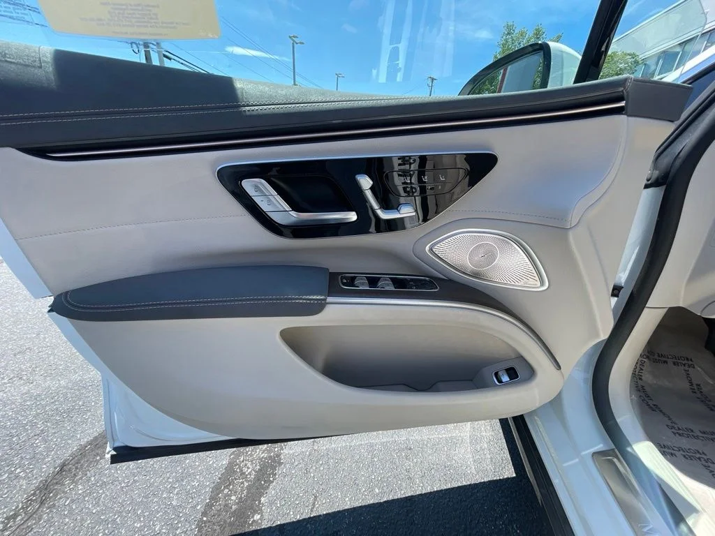 Used 2022 White Mercedes-Benz 450 image 9