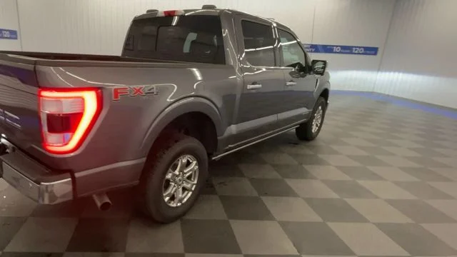 Used 2021 Gray Metallic Ford Lariat image 8