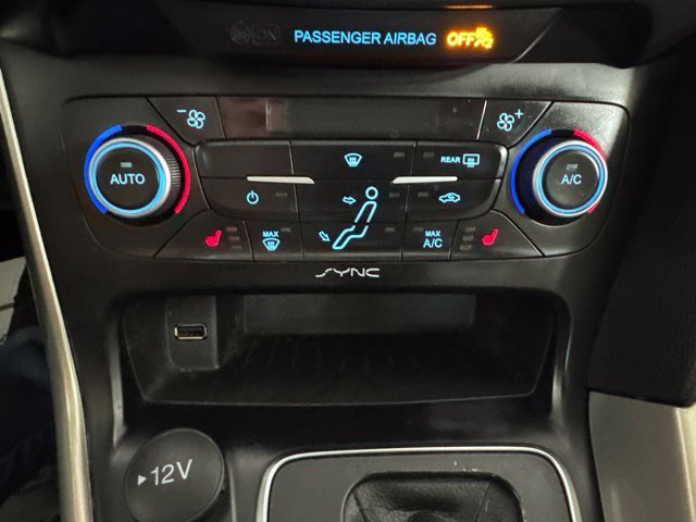 Used 2018 Blue Ford Titanium image 15