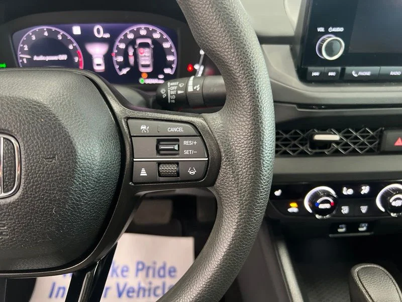Used 2023  Honda EX image 24