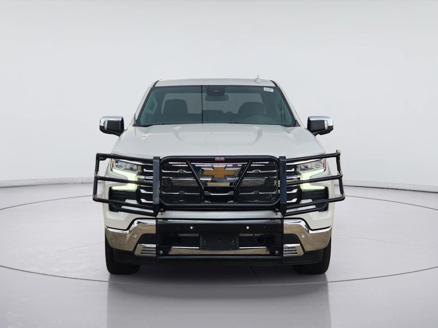 Used 2023 Iridescent Pearl Tricoat CHEVROLET LTZ image 2