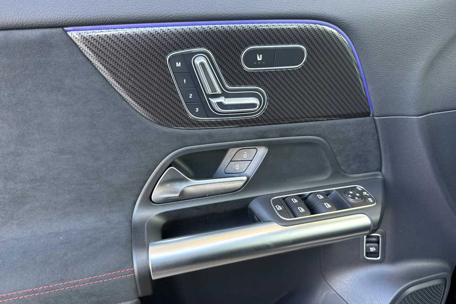 New 2026 Black Mercedes-Benz GLA 250 image 8