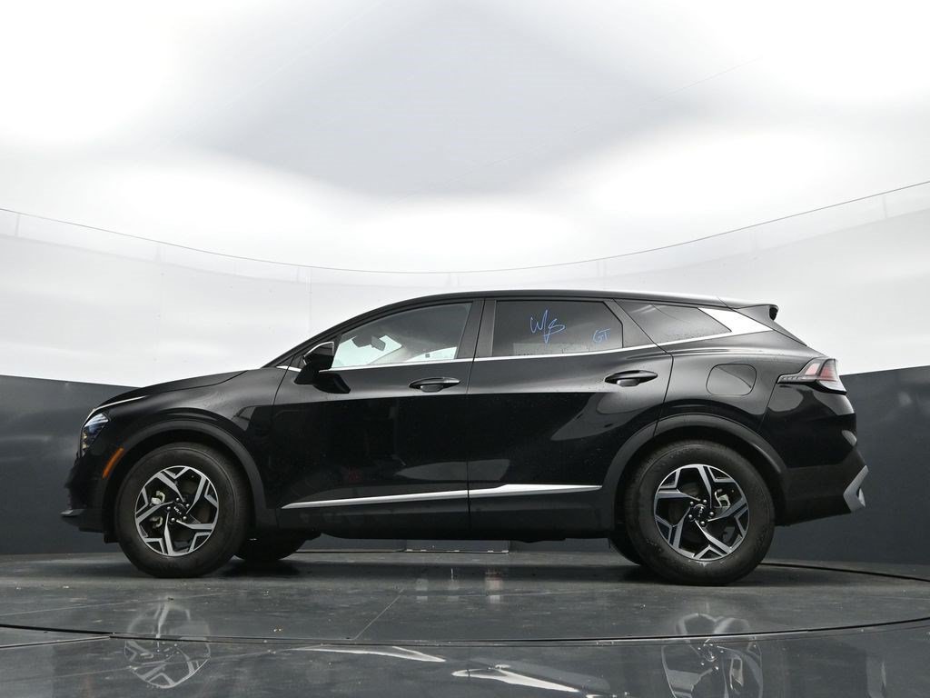 Used 2025 Ebony Black Kia LX image 22