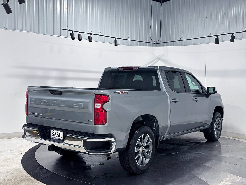 Used 2025 Gray Chevrolet LT image 11