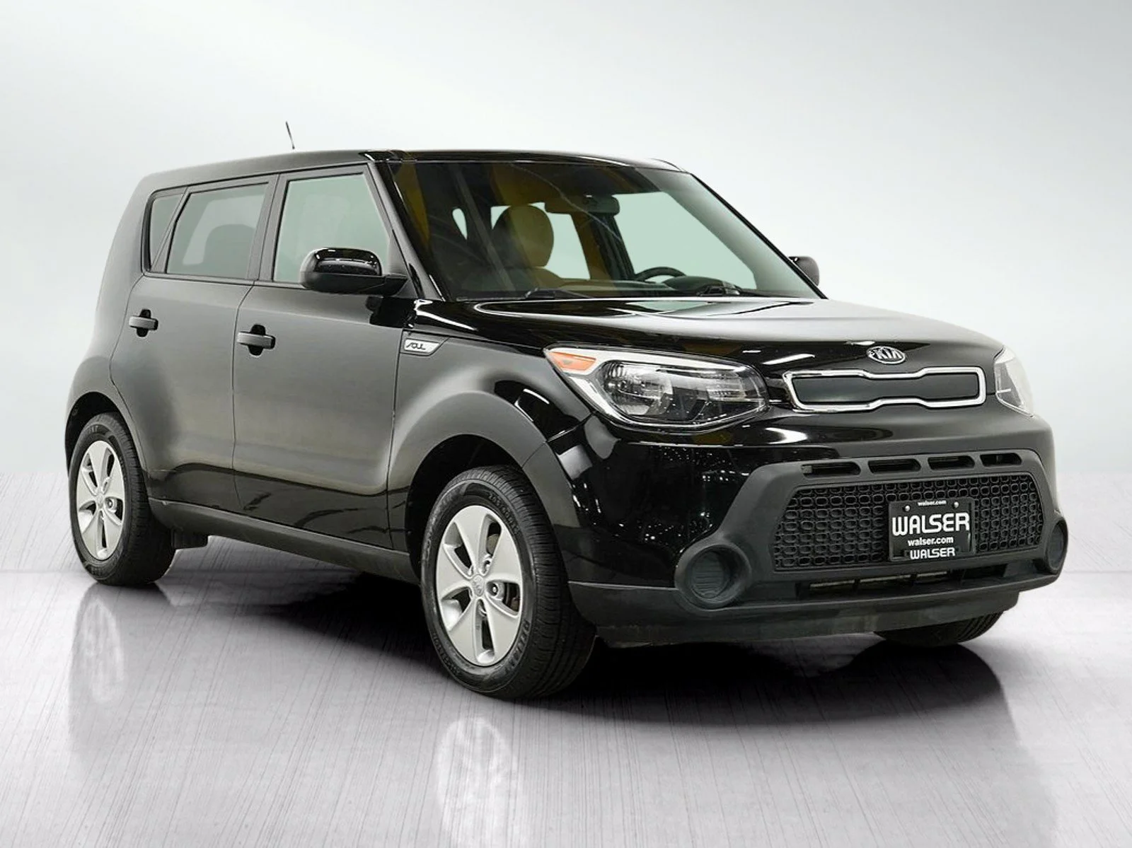 Used 2015 Shadow Black Kia  image 7