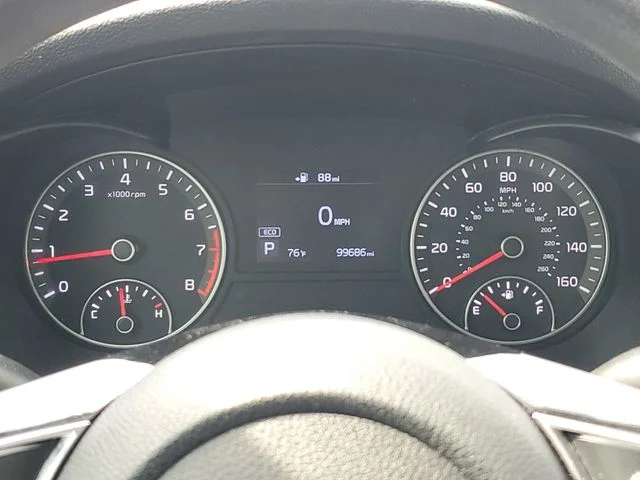 Used 2020 White Kia LX image 24