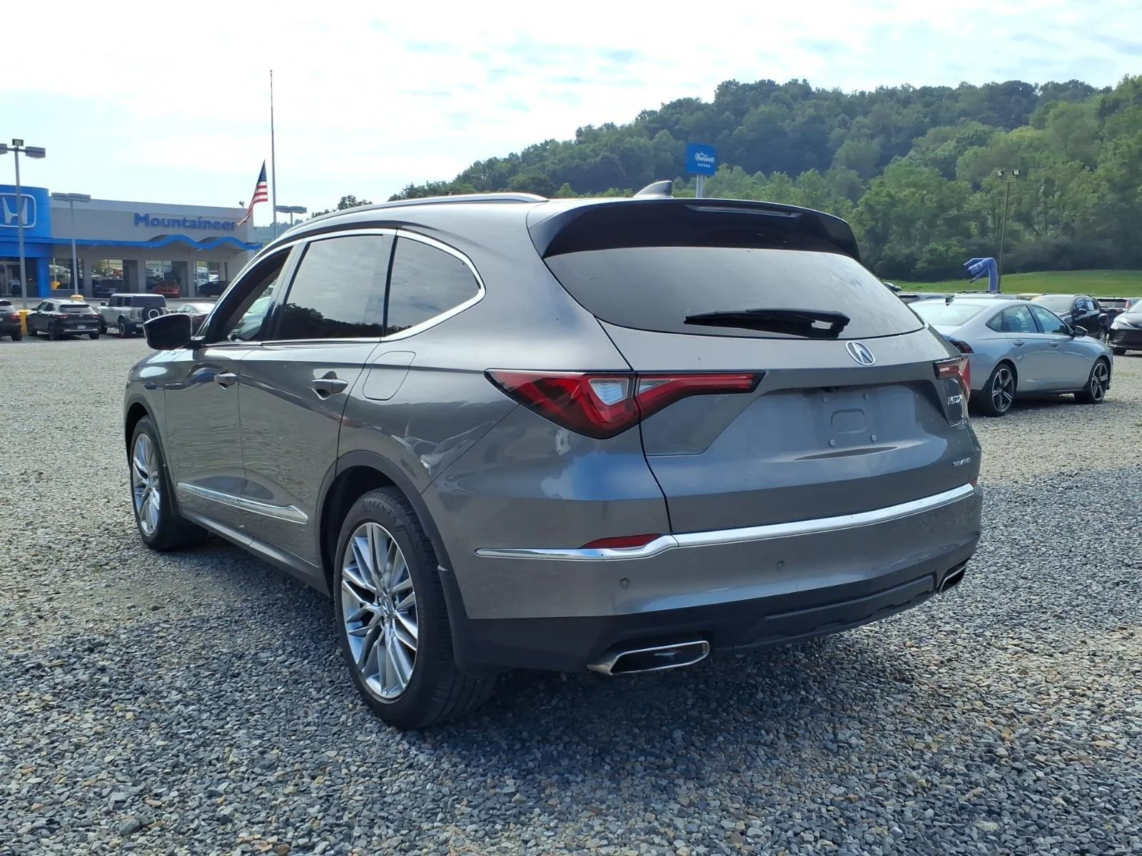 Used 2023 Liquid Carbon Metallic Acura SH-AWD w/Advance image 6