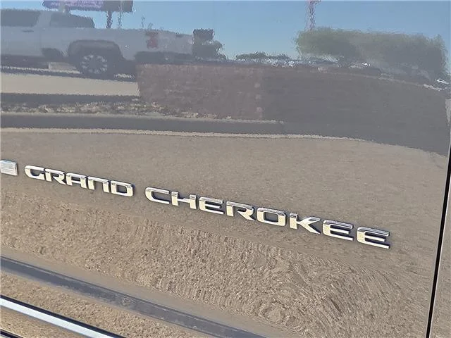 Used 2022 Baltic Gray Metallic Clearcoat Jeep Overland 4x2 image 7