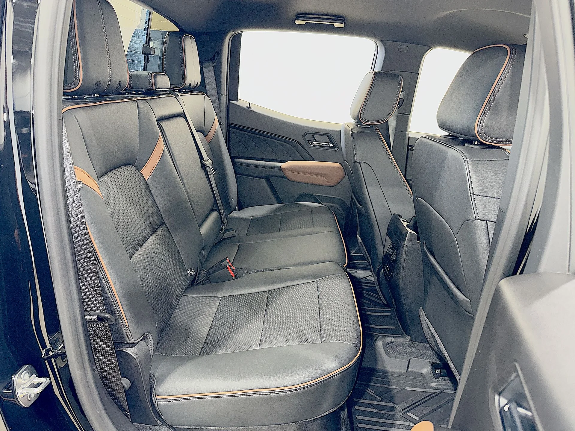 New 2026 Onyx Black GMC AT4 image 25