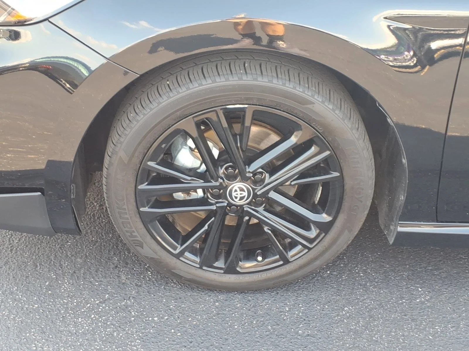 Used 2025 Midnight Black Metallic Toyota SE image 32