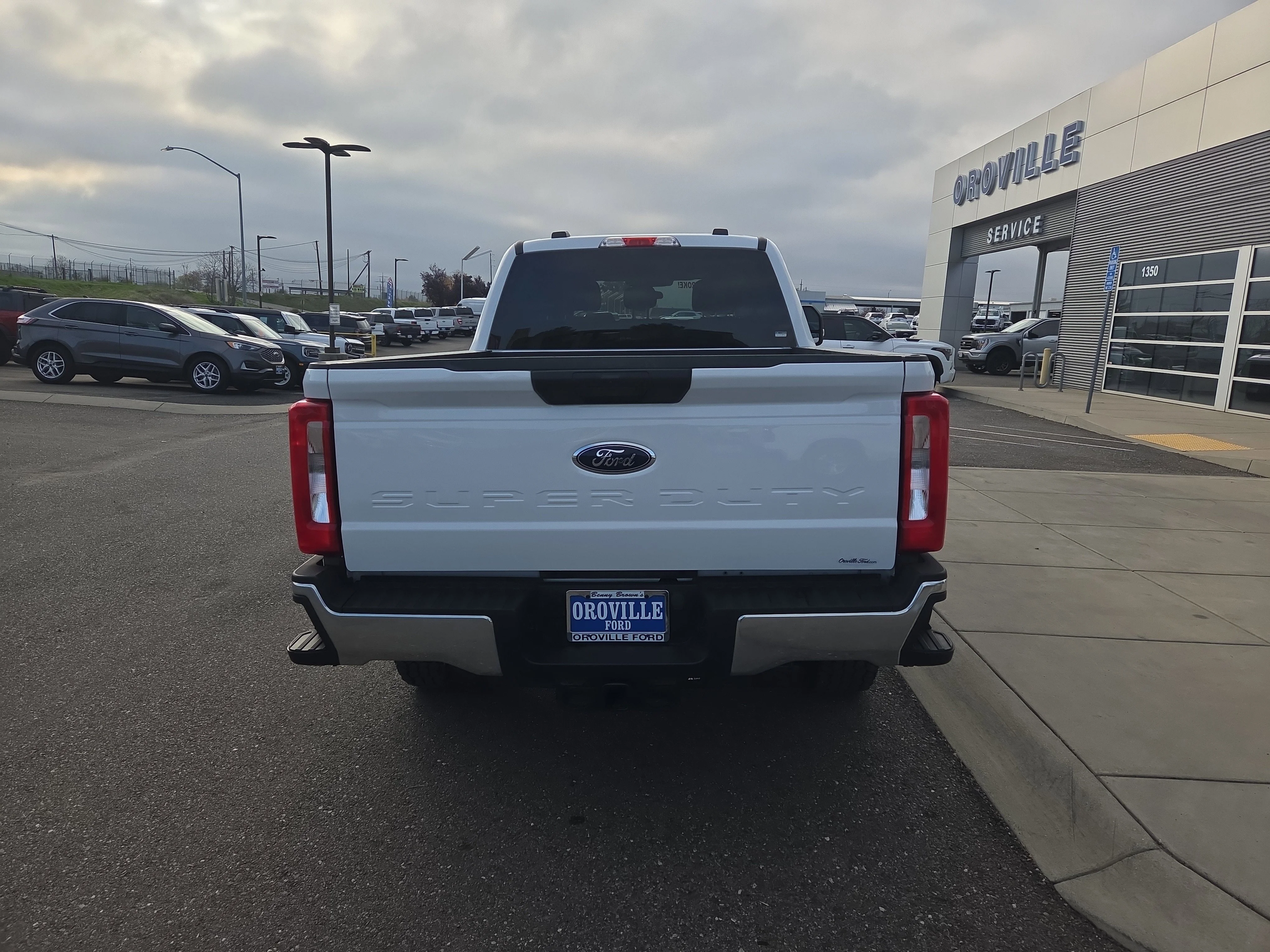 Used 2024 Oxford White Ford XLT image 4