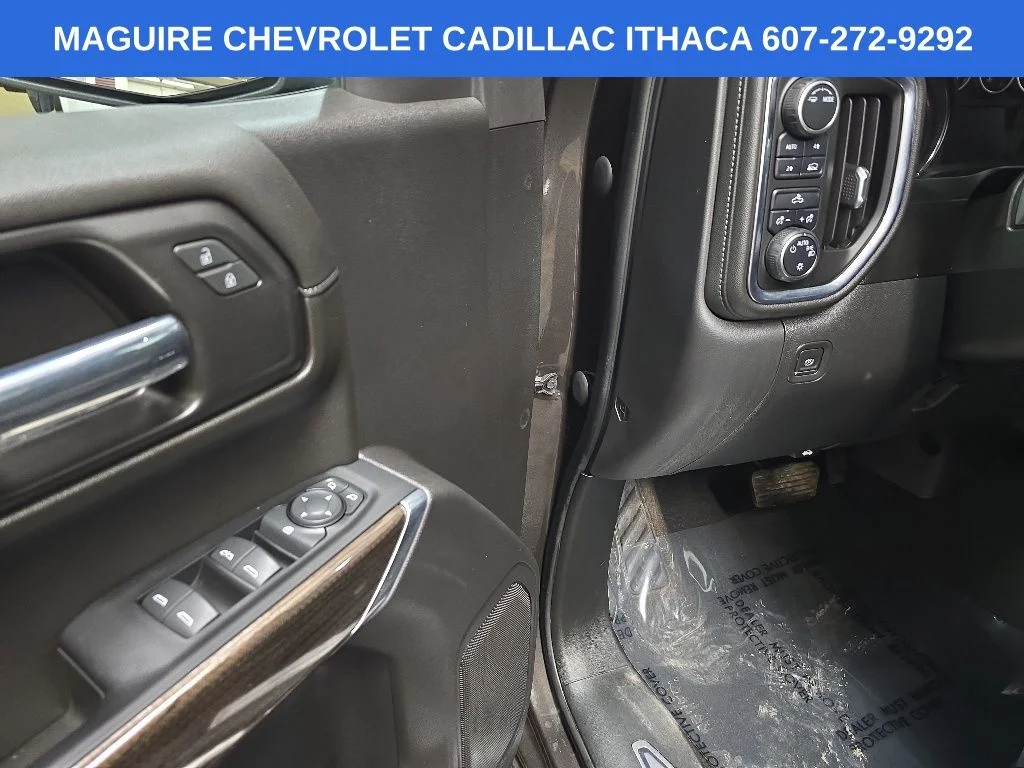 Used 2021 Brown Chevrolet LT image 27