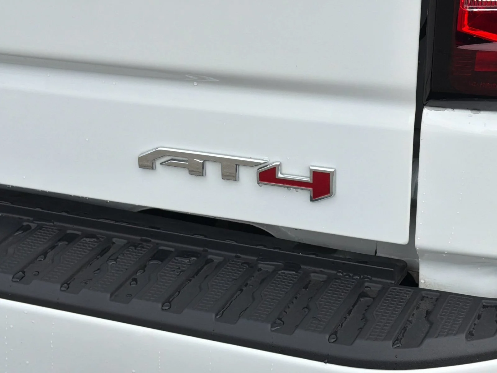 2025 GMC Sierra 1500 AT4 - Photo 37