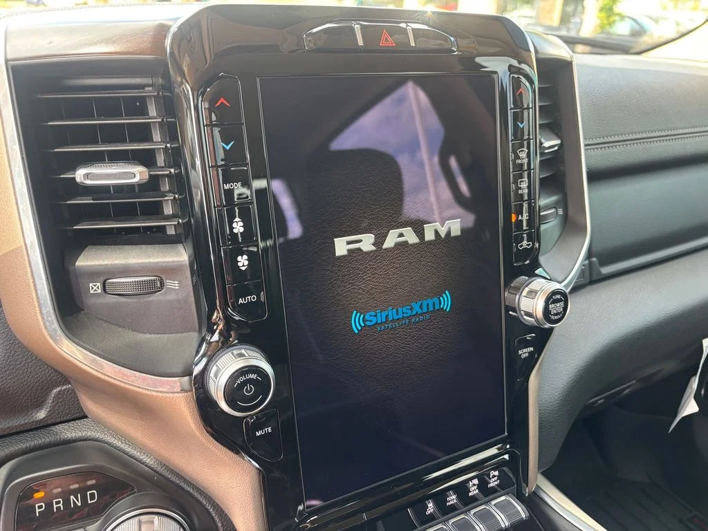 2021 RAM Ram 1500 Pickup Laramie - Photo 17