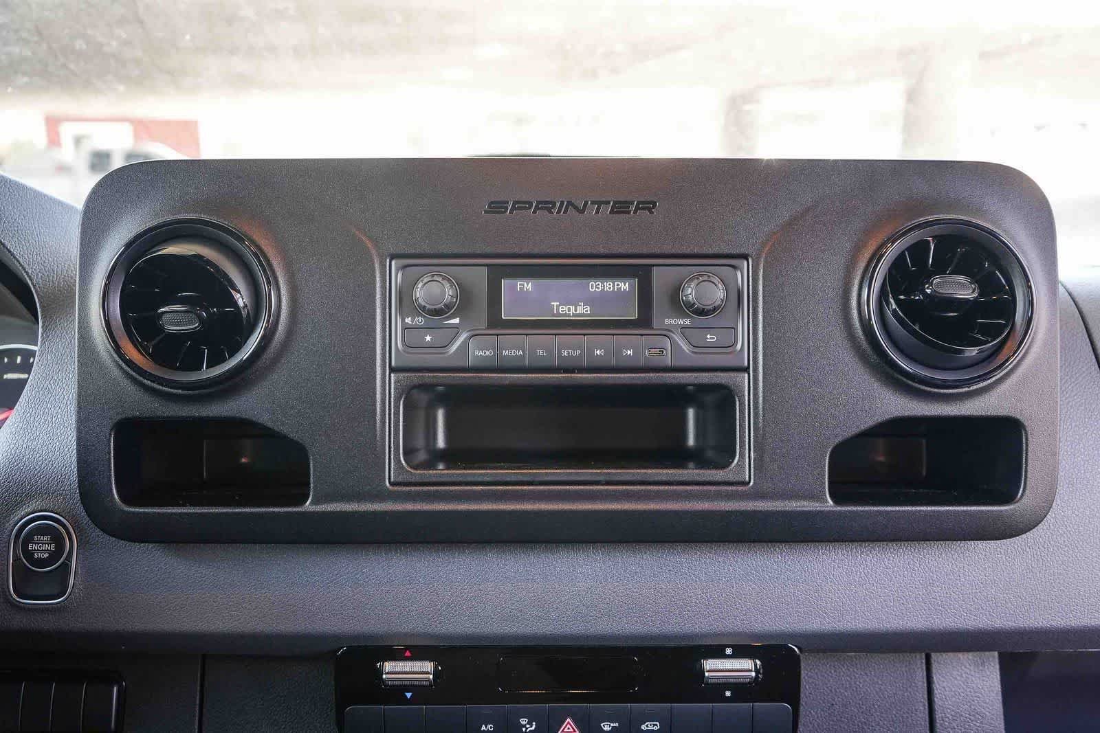 New 2026 Arctic White Mercedes-Benz RWD 2.0L I4 Diesel Turbocharged High Output image 50