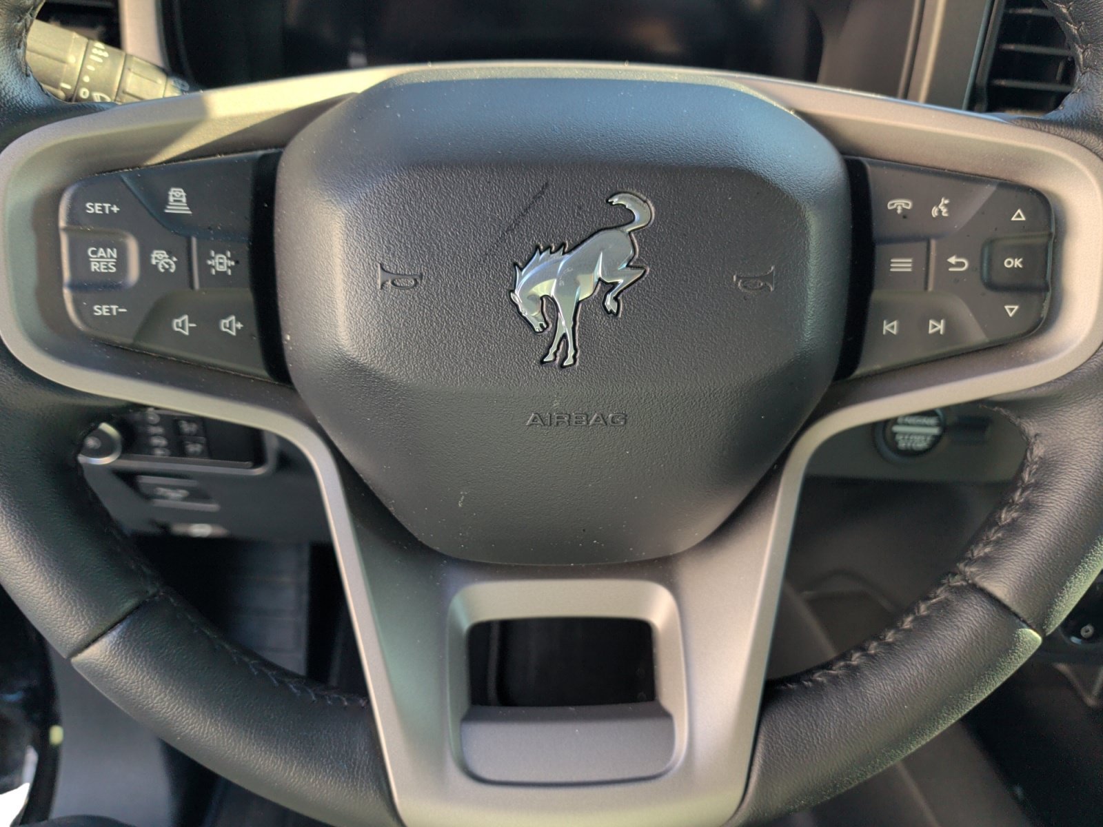 Used 2025 Shadow Black Ford Badlands image 15