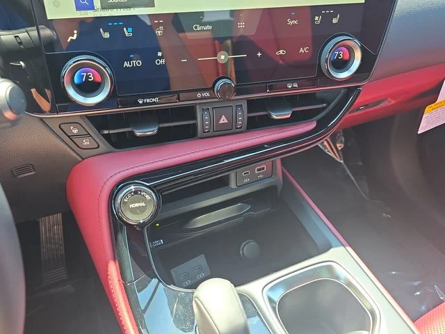 2026 Lexus NX 450h+ Luxury - Photo 23