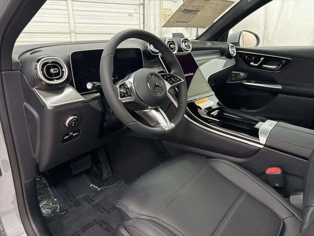 Used 2026 White Mercedes-Benz GLC 300 image 12