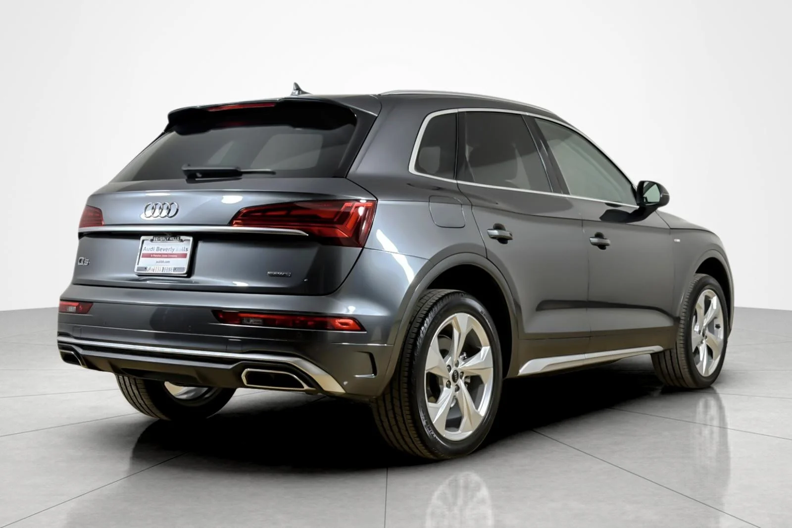 Used 2023 Daytona Gray Pearl Effect Audi S line Premium Plus 45 TFSI quattro image 5