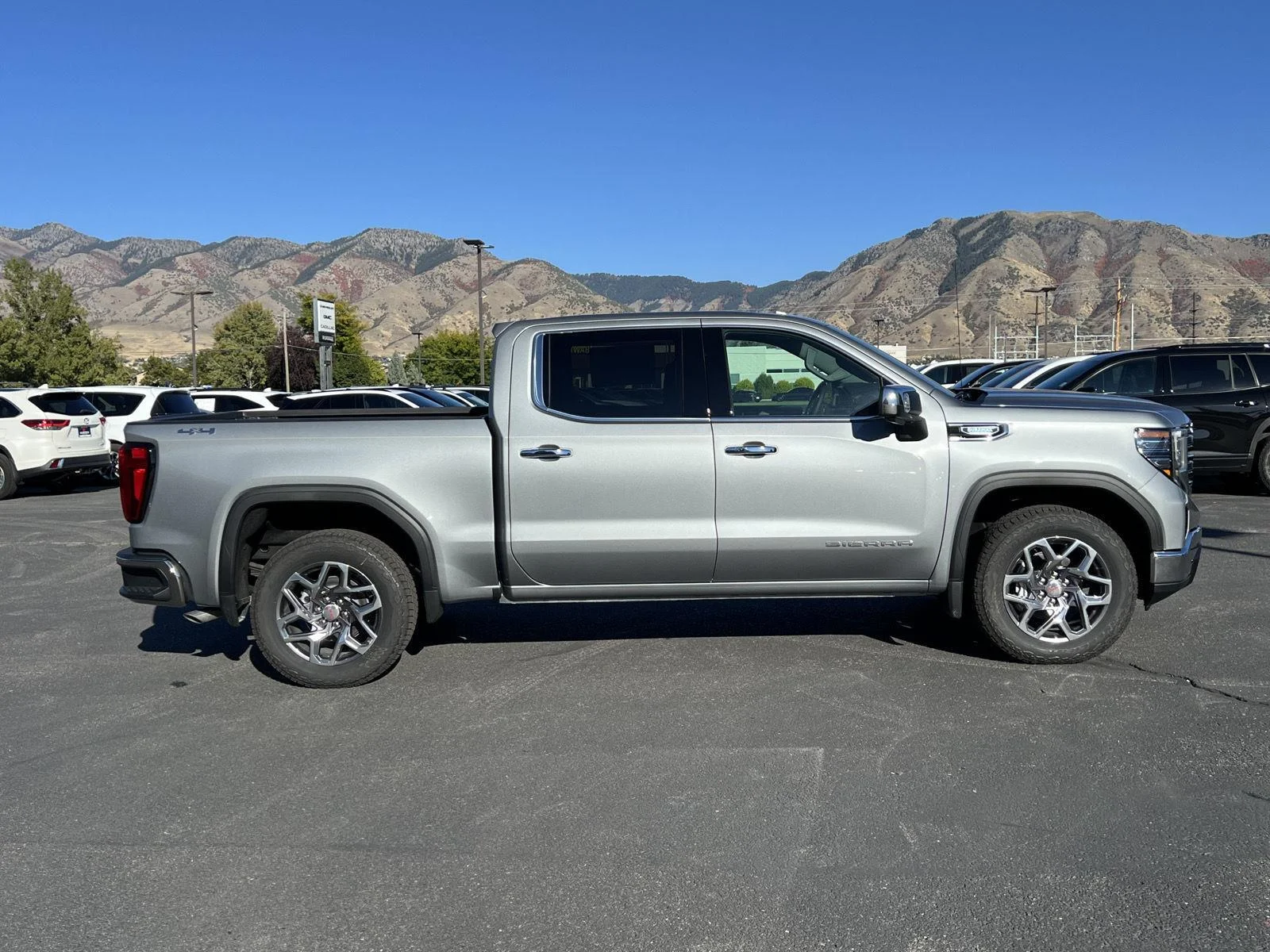 2026 GMC Sierra 1500 SLT - Photo 6