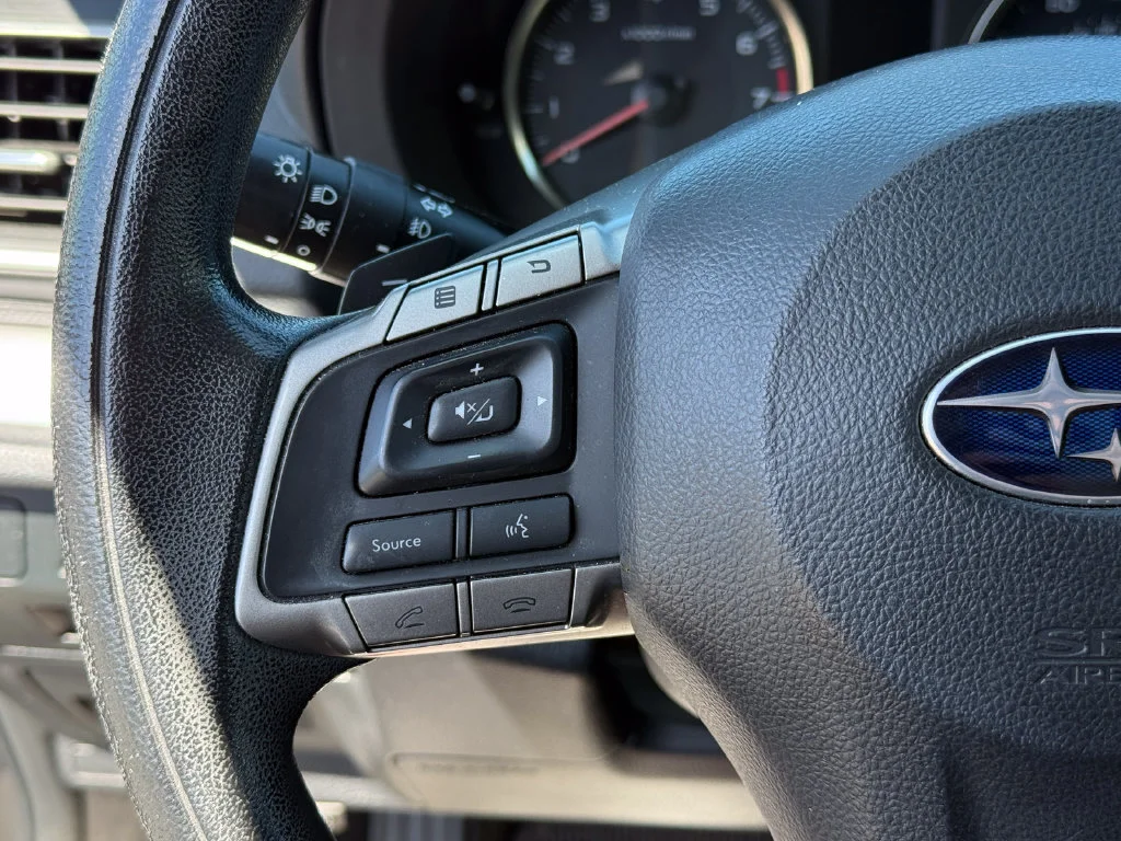 Used 2015  Subaru Premium image 8