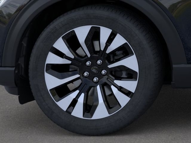 New 2026 Agate Black Metallic Ford Platinum™ image 19