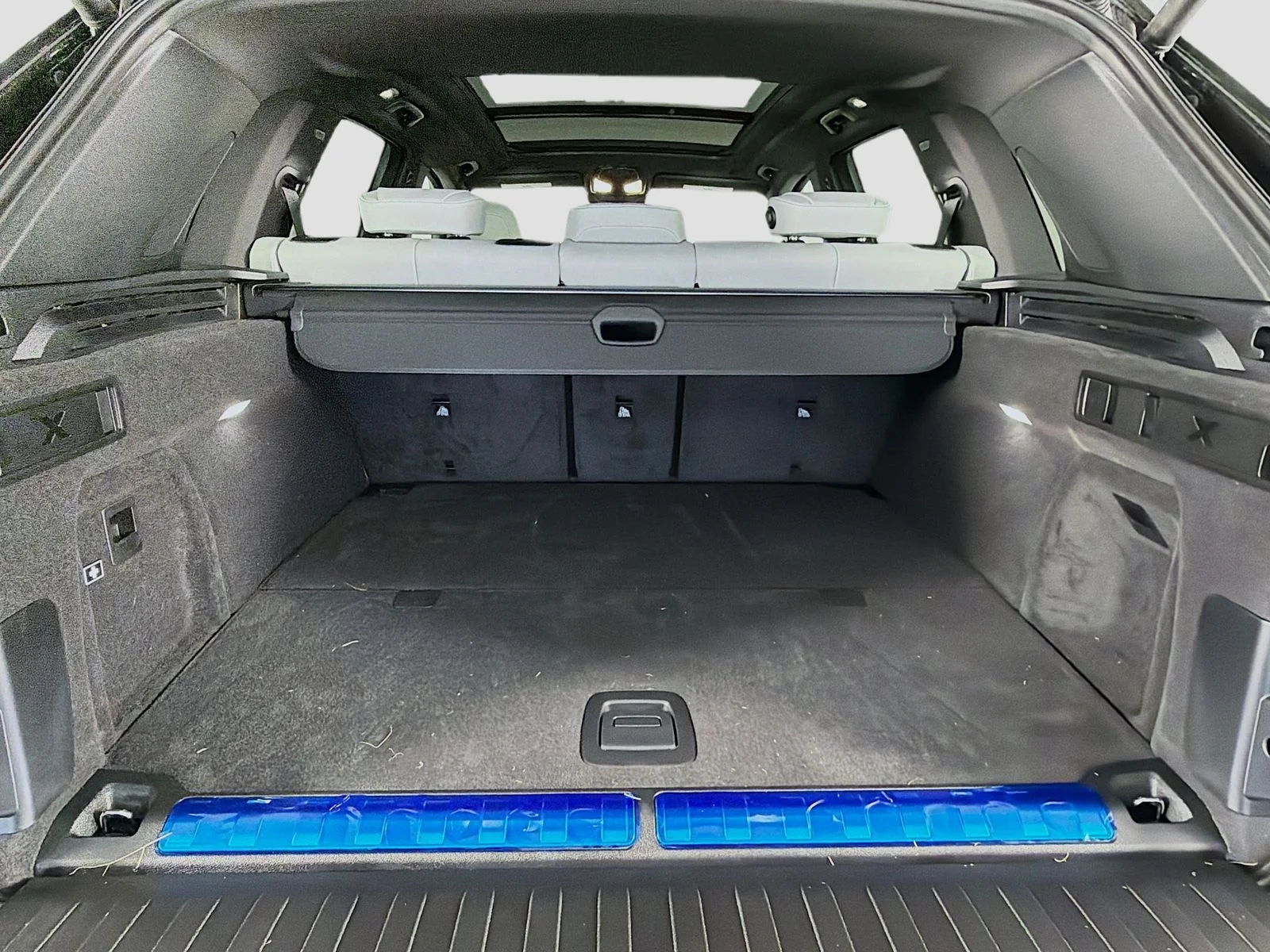 2026 BMW X5 50e - Photo 28