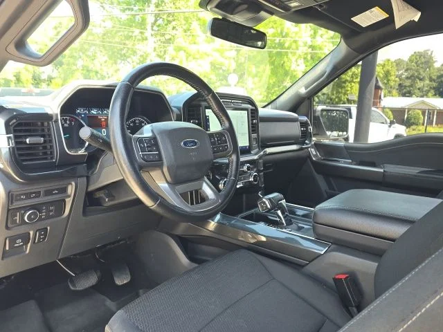 Used 2022 White Ford XLT image 24
