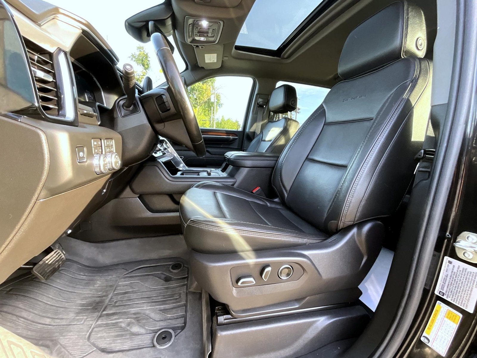 Used 2026 Black GMC Denali image 12