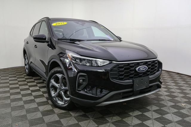 Used 2025 Black Ford ST-Line Select image 3