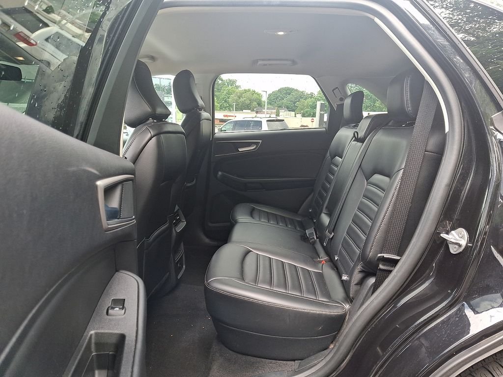 Used 2024 Black Ford SEL image 10