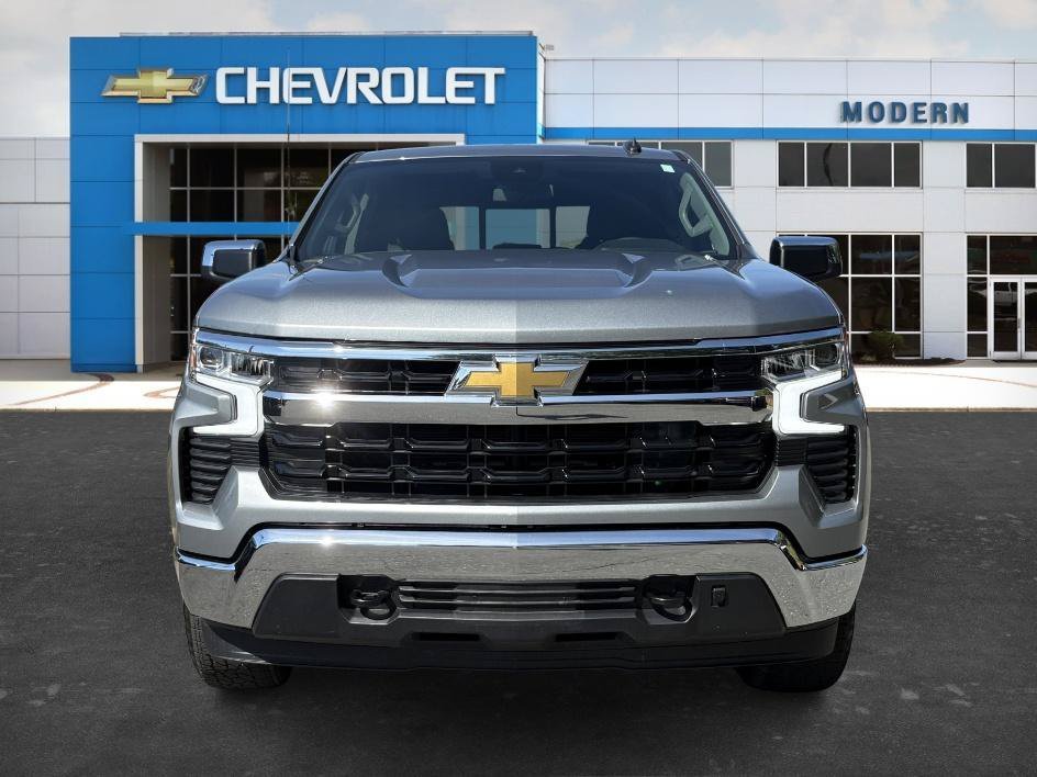 Used 2025 Sterling Gray Metallic Chevrolet LT image 7
