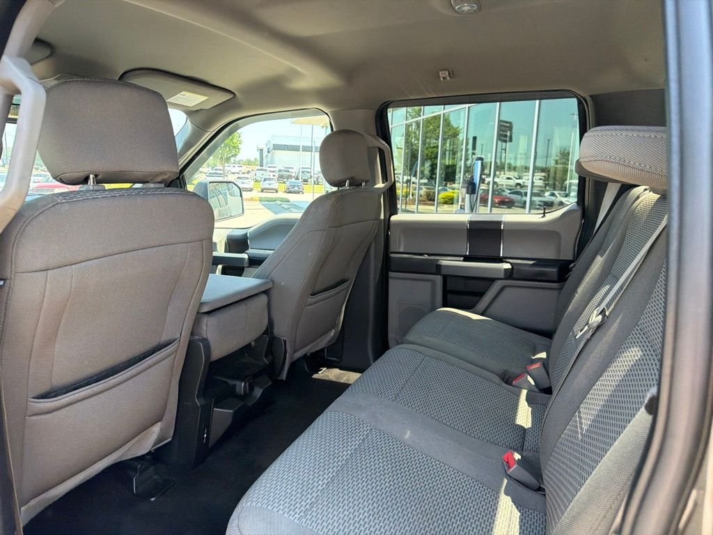 Used 2018 Gray Ford XLT image 27