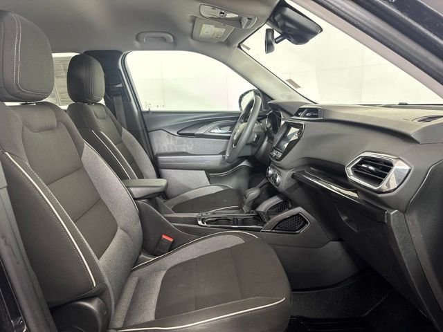 Used 2022 Black Chevrolet LT image 4