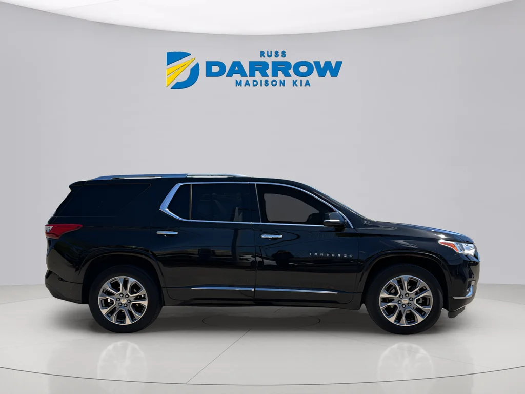 Used 2018 Mosaic Black Metallic Chevrolet Premier image 6