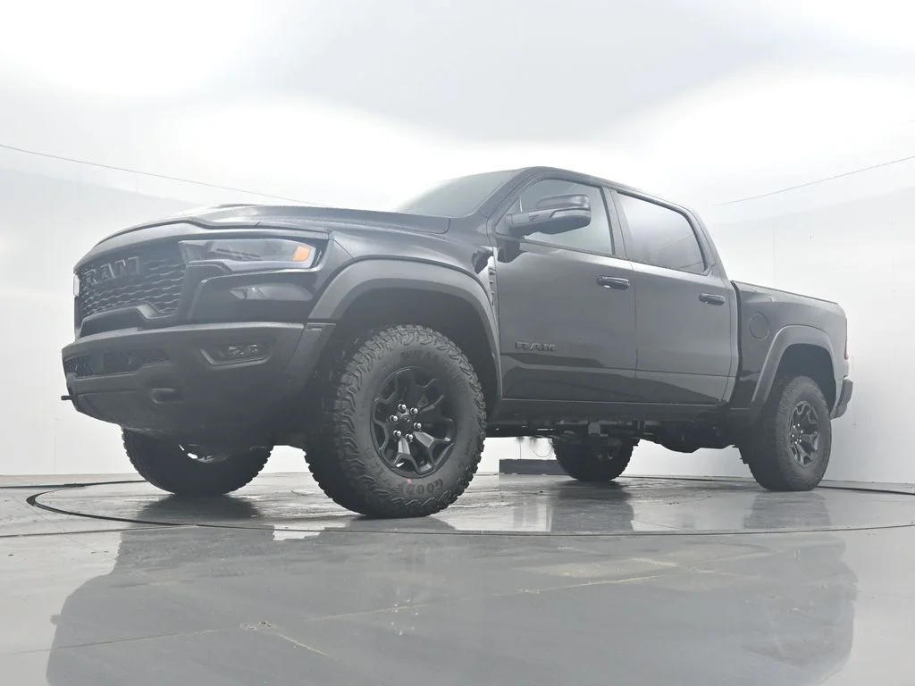 New 2026 Diamond Black Crystal Pearl-Coat Exterior Paint RAM RHO image 32