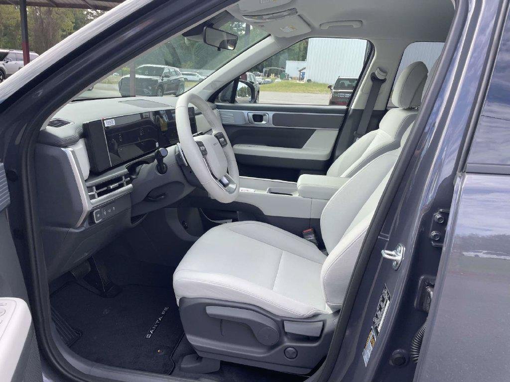 New 2026 Gray Hyundai SE FWD image 16