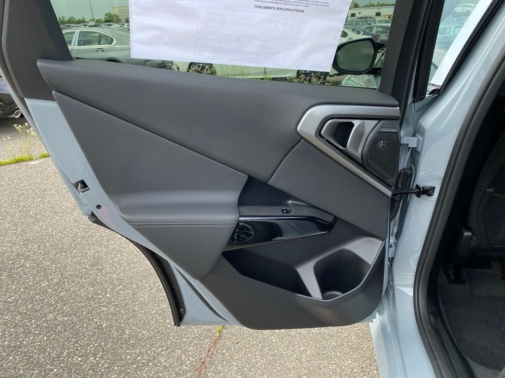 New 2026 Brooklyn Grey Metallic BMW M50 xDrive image 7