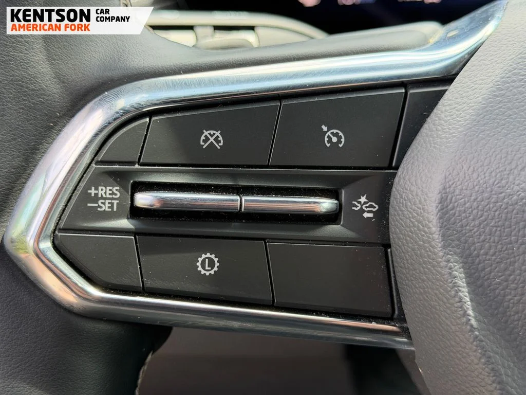 Used 2025 Red Chevrolet Z71 image 16