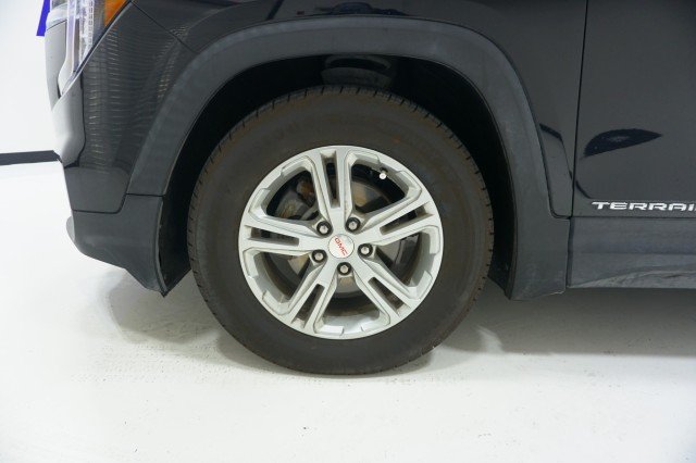 Used 2023 BLACK GMC SLE image 13