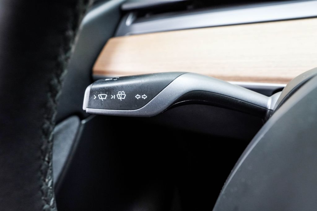 Used 2022 Black Tesla Long Range image 35